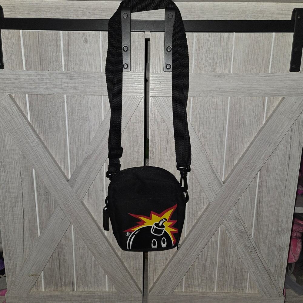 The Hundreds Adam Bomb - Crossbody Purse Bag - Picture 2 of 12